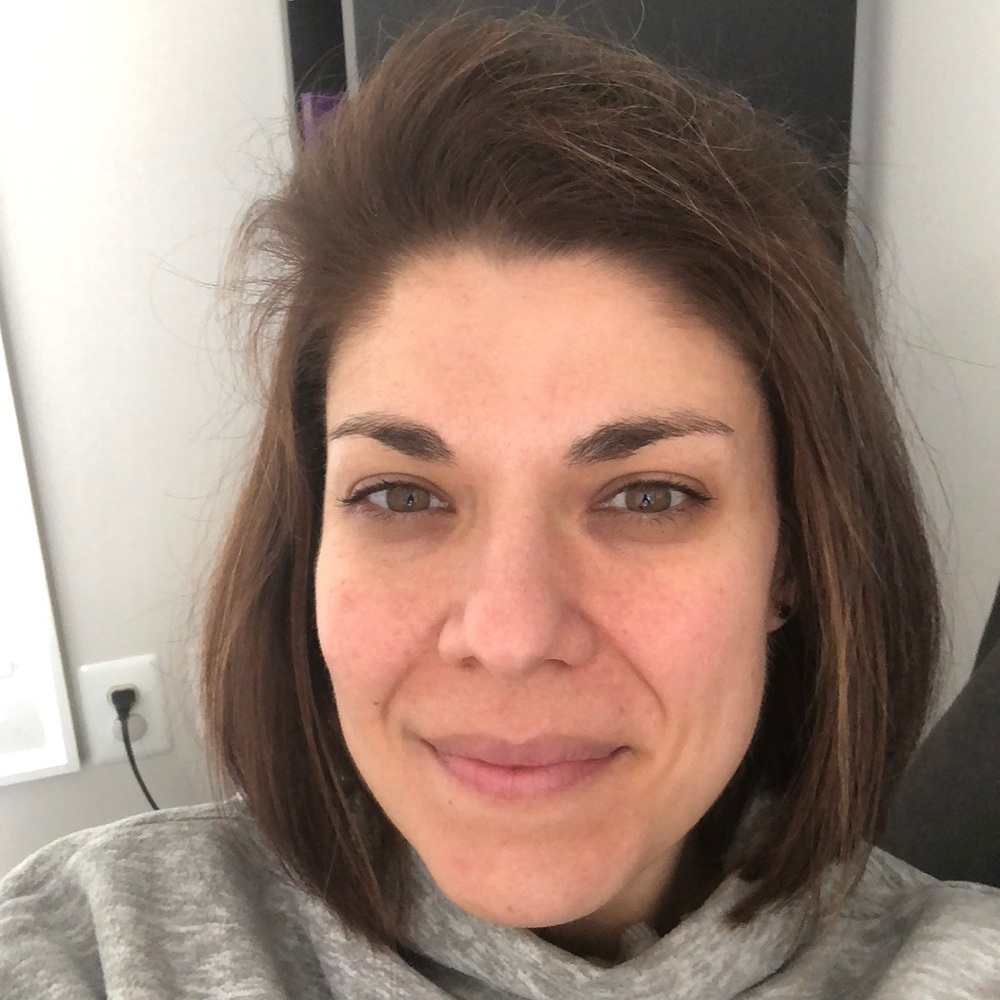 Meet your Posher, Amalia